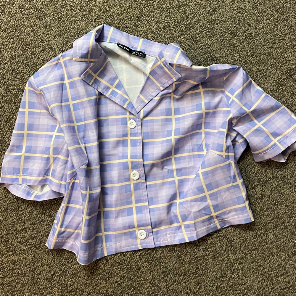 Plaid cropped tee